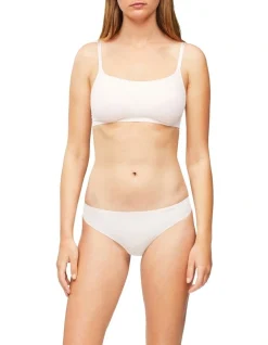 Calvin Klein Invisibles Thong In Pink