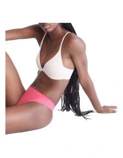 Calvin Klein Invisibles Thong In Pink -Calvin Klein Sales 185644090 991922770 3 720x928