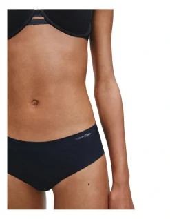 Calvin Klein Invisibles Hipster Brief Black 2 Calvin Klein Invisibles Hipster Brief Black -Calvin Klein Sales 185648860 192463570 3 720x928