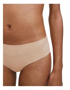 Calvin Klein Invisibles Hipster Brief Light Brown 2 Calvin Klein Invisibles Hipster Brief Light Brown -Calvin Klein Sales 185648860 192464650 3 720x928