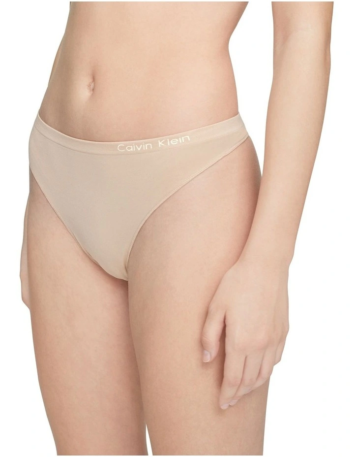 Pure Seamless Thong Beige Calvin Klein Pure Seamless Thong Beige -Calvin Klein Sales