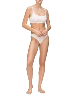 Calvin Klein Invisibles Comfort Lightly Lined Bralette Retro Bra Nymph's Thigh Pink