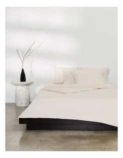 Calvin Klein Modern Cotton Harrison Quilt Cover In Alabaster