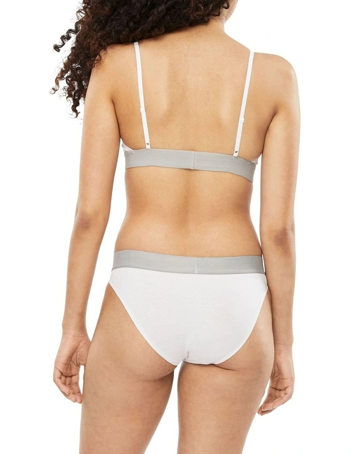 Embossed Icon Cotton Unlined Bralette in White Calvin Klein Embossed Icon Cotton Unlined Bralette In White -Calvin Klein Sales