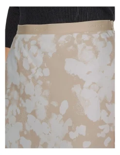 Calvin Klein Reimagined Floral Printed Skirt In Beige 2 Calvin Klein Reimagined Floral Printed Skirt In Beige -Calvin Klein Sales 962899390 3 720x928
