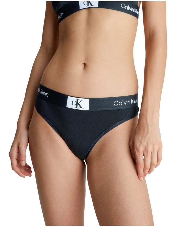 1996 Cotton Modern Thong in Black Calvin Klein 1996 Cotton Modern Thong In Black -Calvin Klein Sales