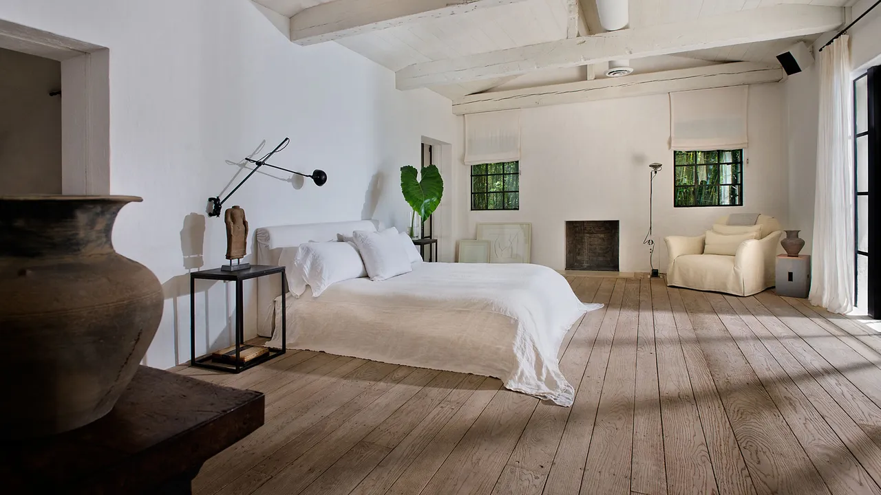 Calvin Klein Sales -Calvin Klein Sales calvin klein 01